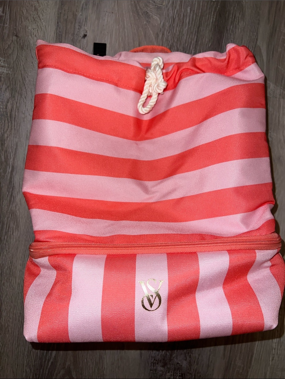Victoria Secret Backpack Cooler Pocket Beach Bag Logo Drawstring Stripped Pink - Picture 4 of 4